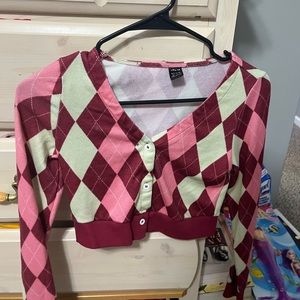 12 has a small stain!!